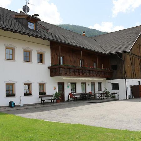 فندق Lindnerhof Urlaub Am Bauernhof سان لورينزو دي سيباتو المظهر الخارجي الصورة