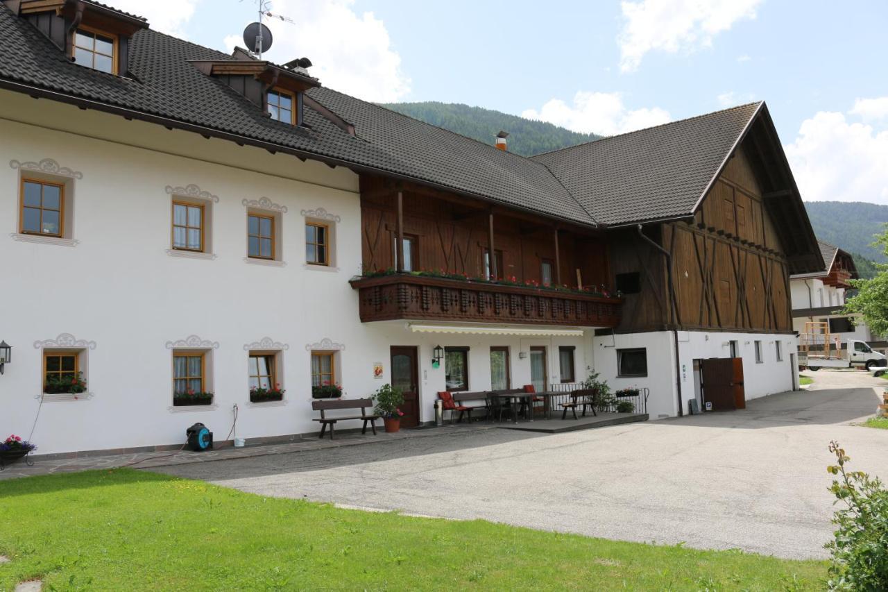 فندق Lindnerhof Urlaub Am Bauernhof سان لورينزو دي سيباتو المظهر الخارجي الصورة